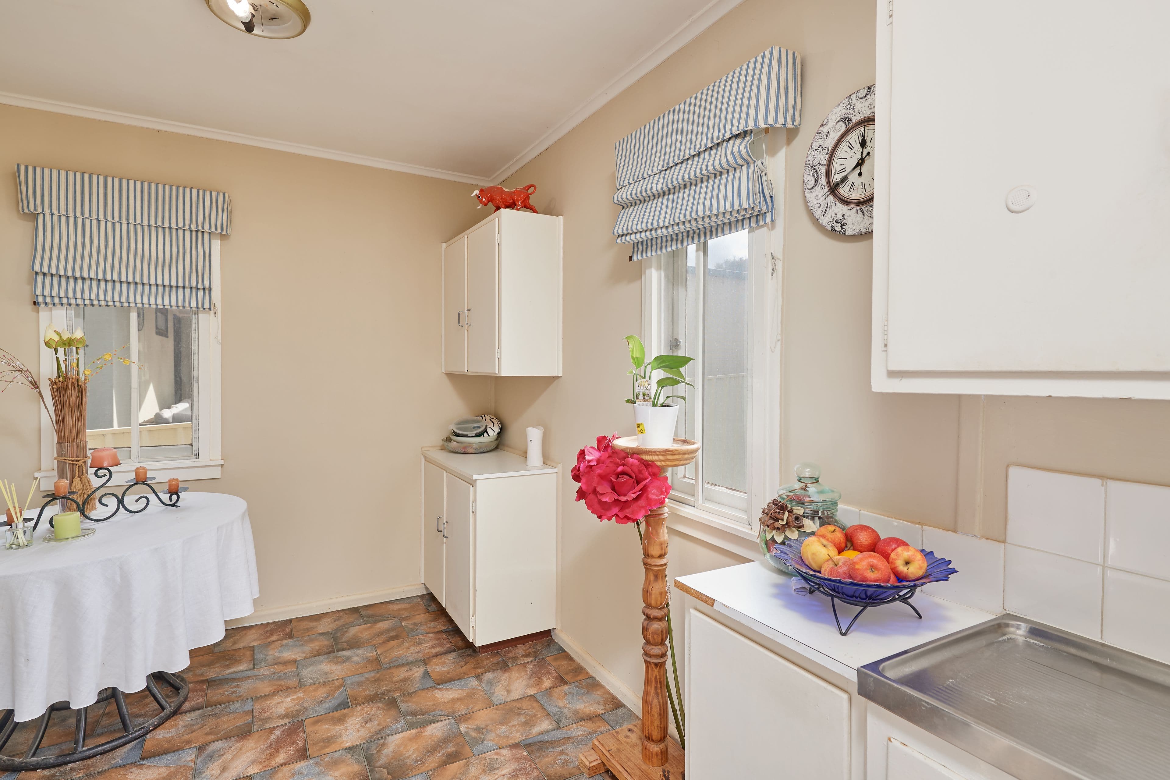 19 Gilmore Avenue, Mount Austin NSW 2650, Mount Austin - Thumbnail 5