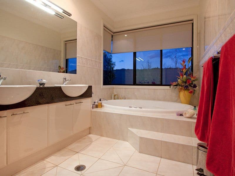 11  Phillips Court, MOUNT MARTHA VIC 3934, Mount Martha - Thumbnail 5