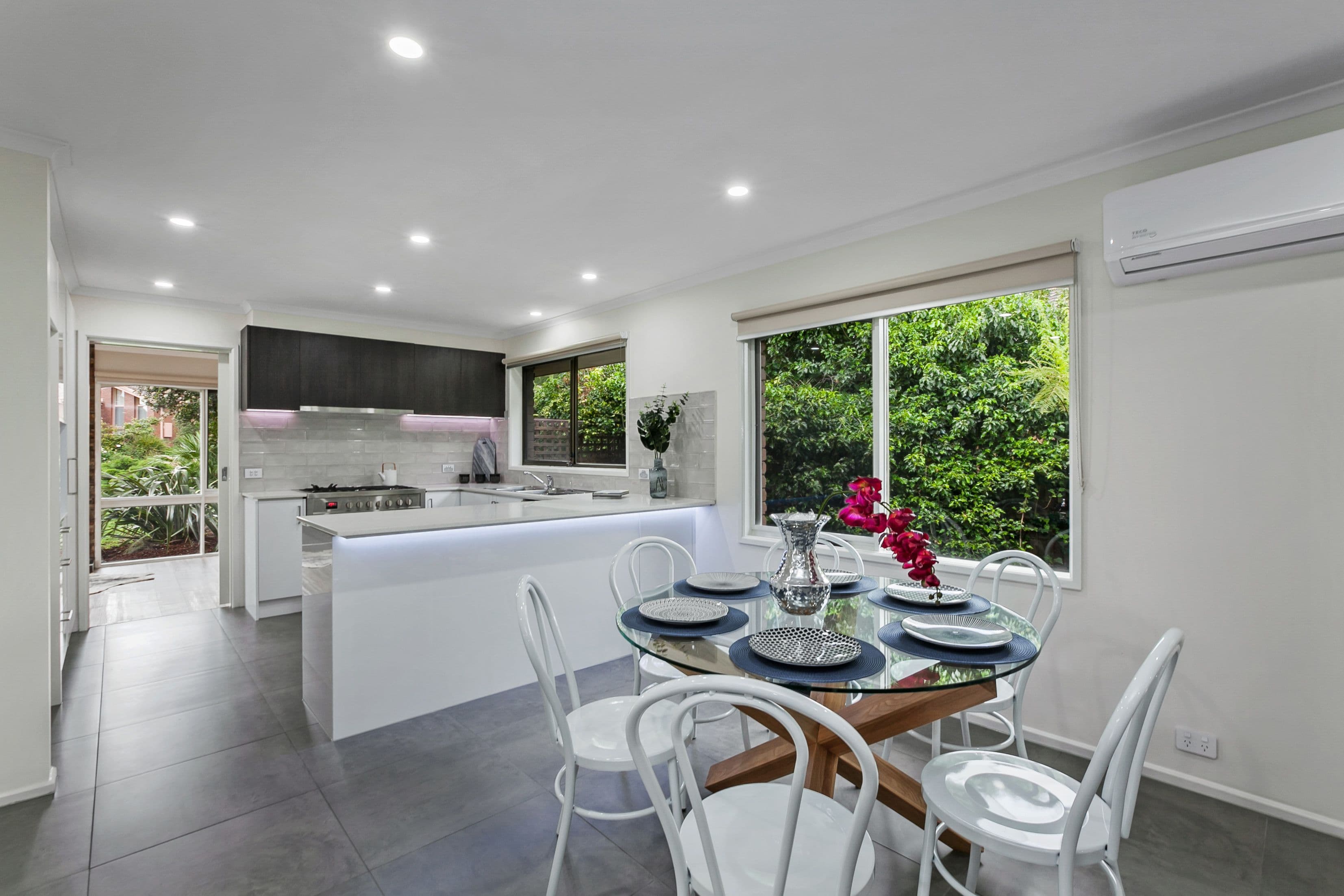 8 Peacock Close, Mill Park VIC 3082, Mill Park - Thumbnail 3