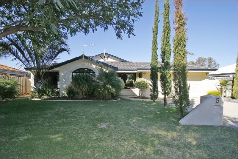 5 Mesa Place, CANNING VALE WA 6155, Canning Vale - Image 1