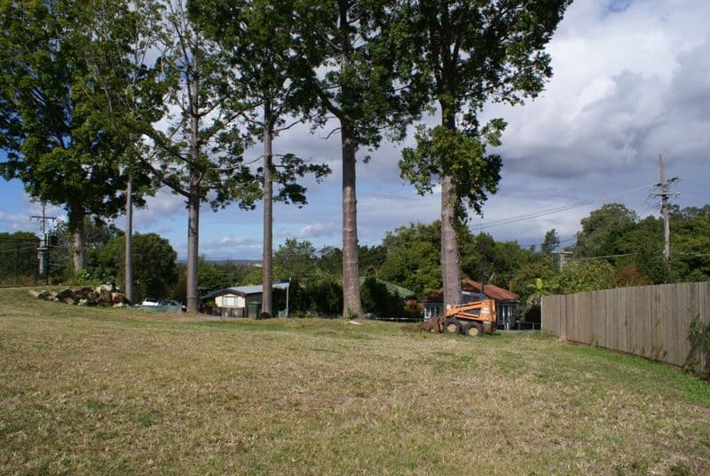 186 Cliveden Avenue, CORINDA QLD 4075, Corinda - Thumbnail 4