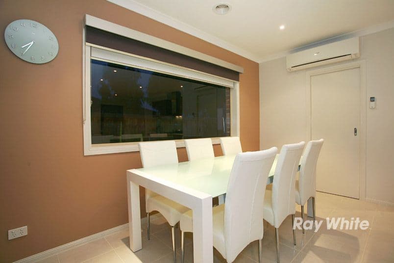 7 Flash Dan Drive, CRANBOURNE VIC 3977, Cranbourne East - Thumbnail 4