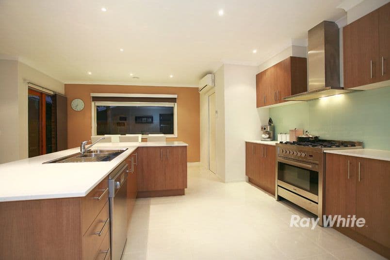 7 Flash Dan Drive, CRANBOURNE VIC 3977, Cranbourne East - Thumbnail 5