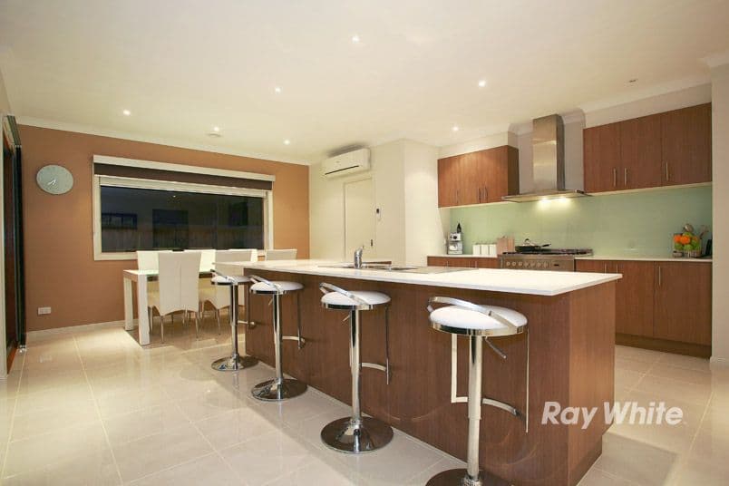 7 Flash Dan Drive, CRANBOURNE VIC 3977, Cranbourne East - Thumbnail 6