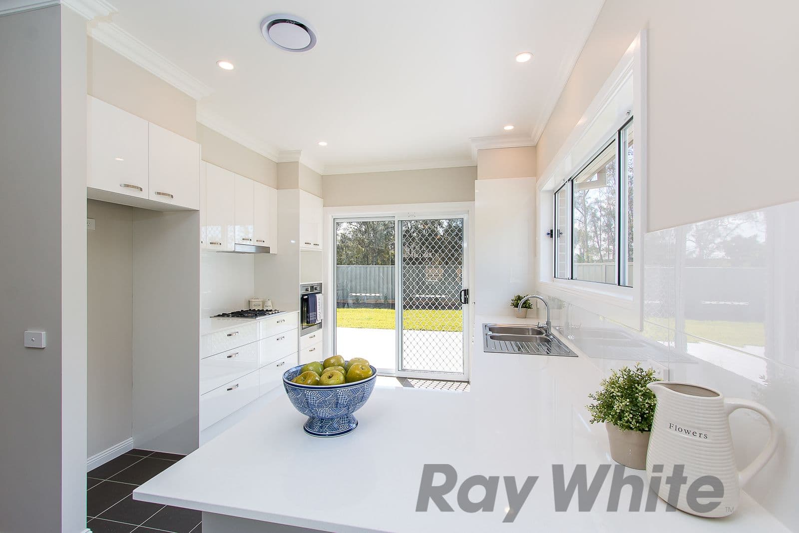 2 Cockatoo Court, Fullerton Cove - Thumbnail 2
