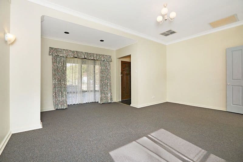 8 Prunus Avenue, ELIZABETH VALE SA 5112, Elizabeth Vale - Thumbnail 2