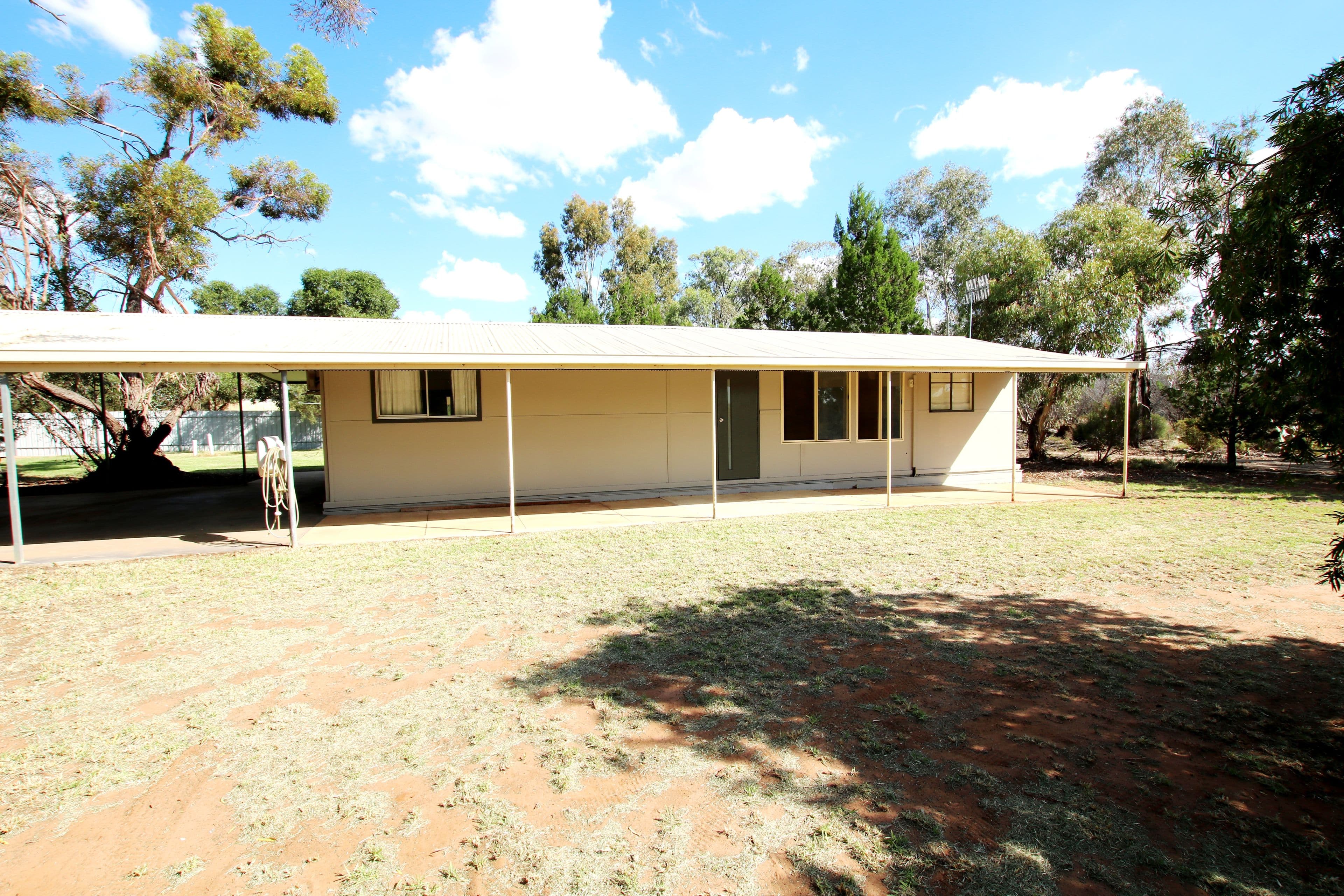 52 Ohlmeyer Road, Waikerie SA 5330, Waikerie - Image 1