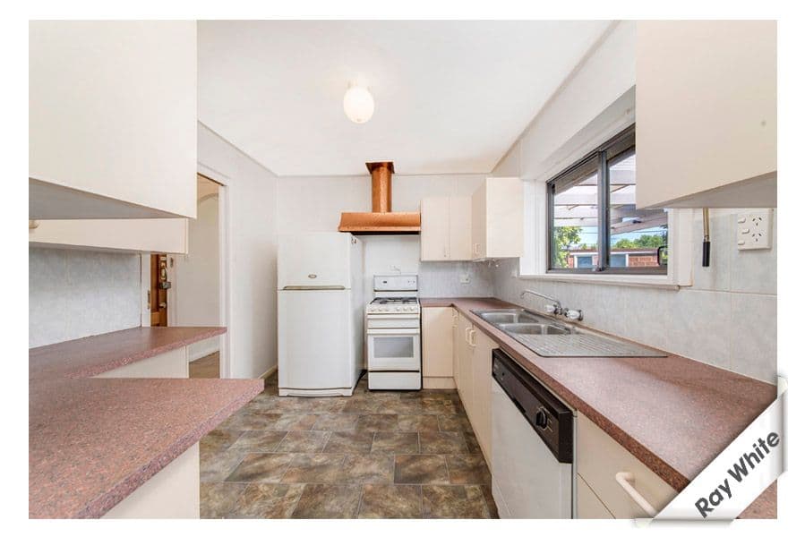 13 Narambi Street, Narrabundah ACT 2604, Narrabundah - Thumbnail 6
