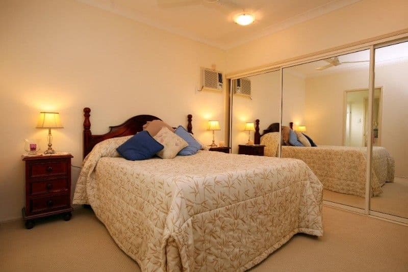 19 Saxby Crescent, MOUNT LOUISA QLD 4814, Mount Louisa - Thumbnail 2