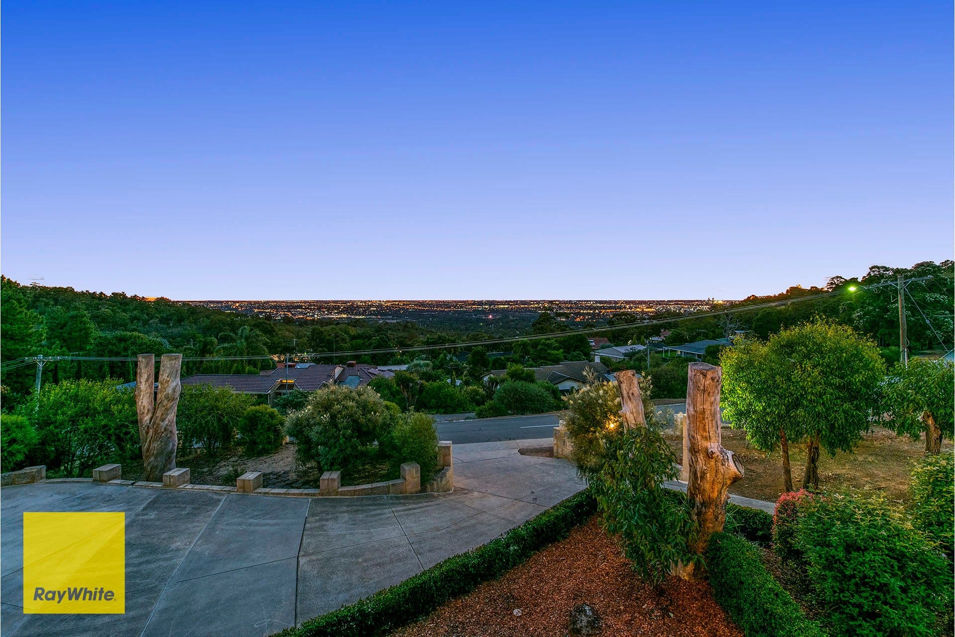 14 Basildon Road, Lesmurdie WA 6076, Lesmurdie - Thumbnail 3