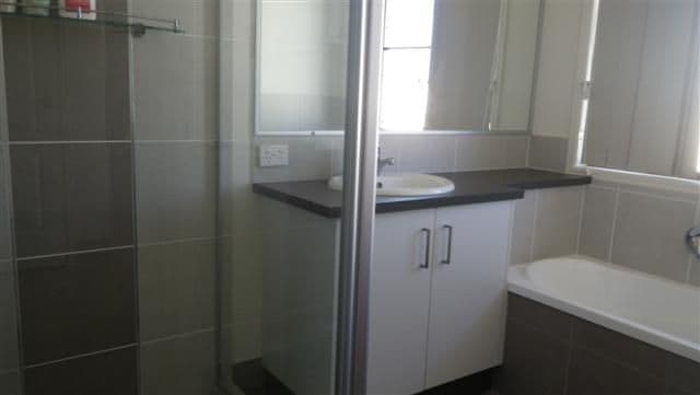 19 Robusta Drive, ROMA QLD 4455, Roma - Thumbnail 4