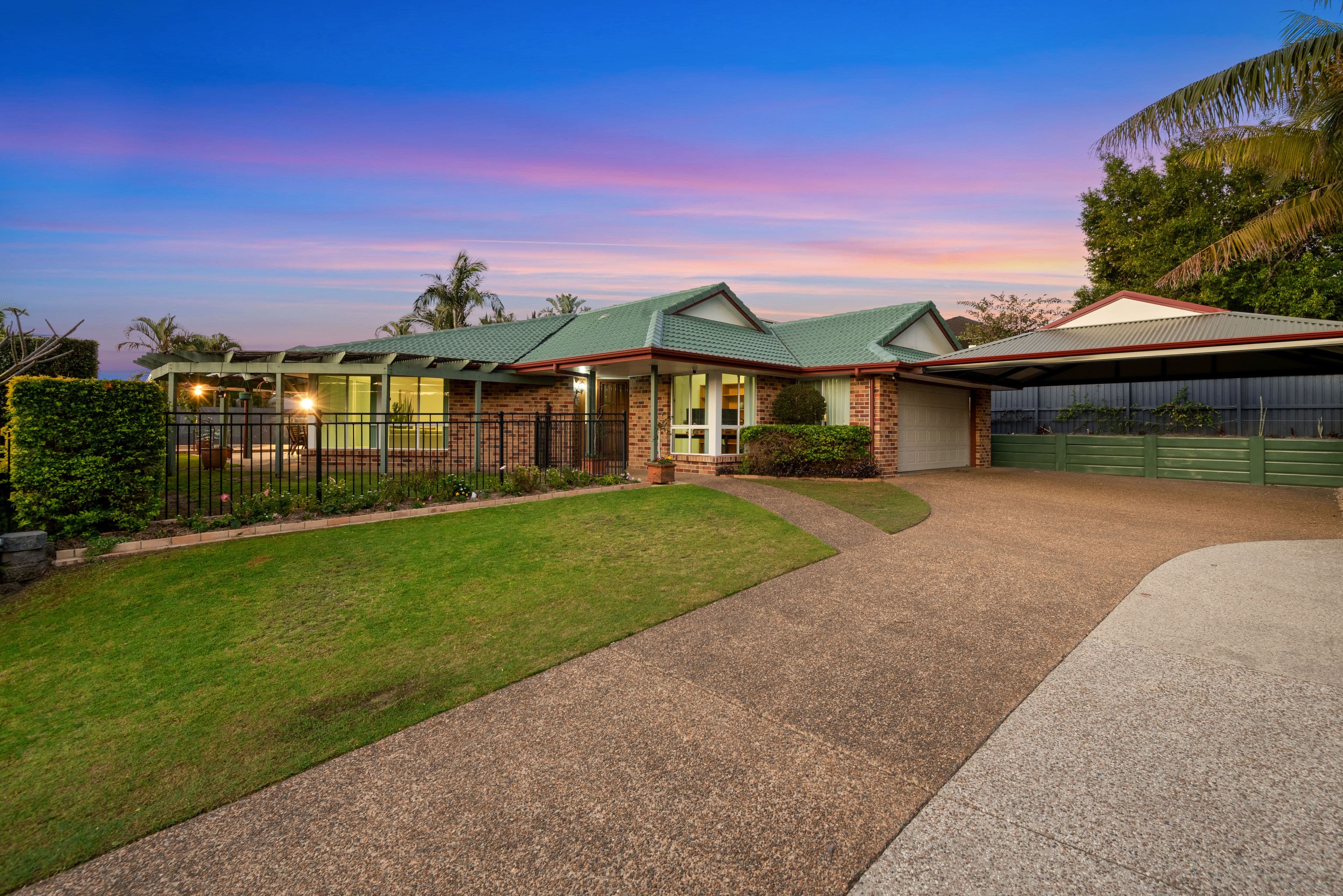 12 Forbes Place, Eight Mile Plains QLD 4113, Eight Mile Plains - Image 1