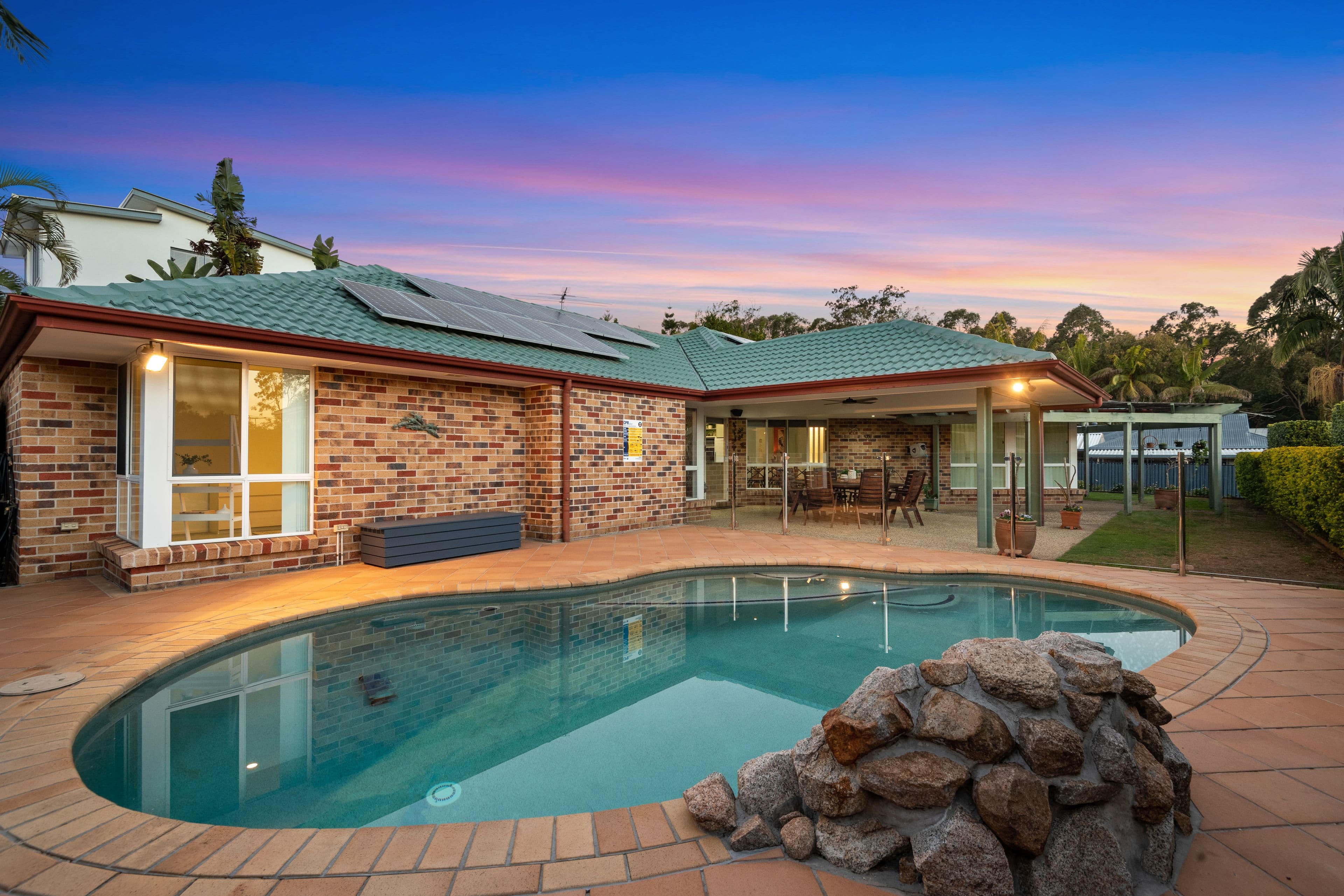 12 Forbes Place, Eight Mile Plains QLD 4113, Eight Mile Plains - Thumbnail 2