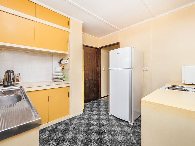 11 Douglas Street, Woodridge QLD 4114, Woodridge - Thumbnail 5