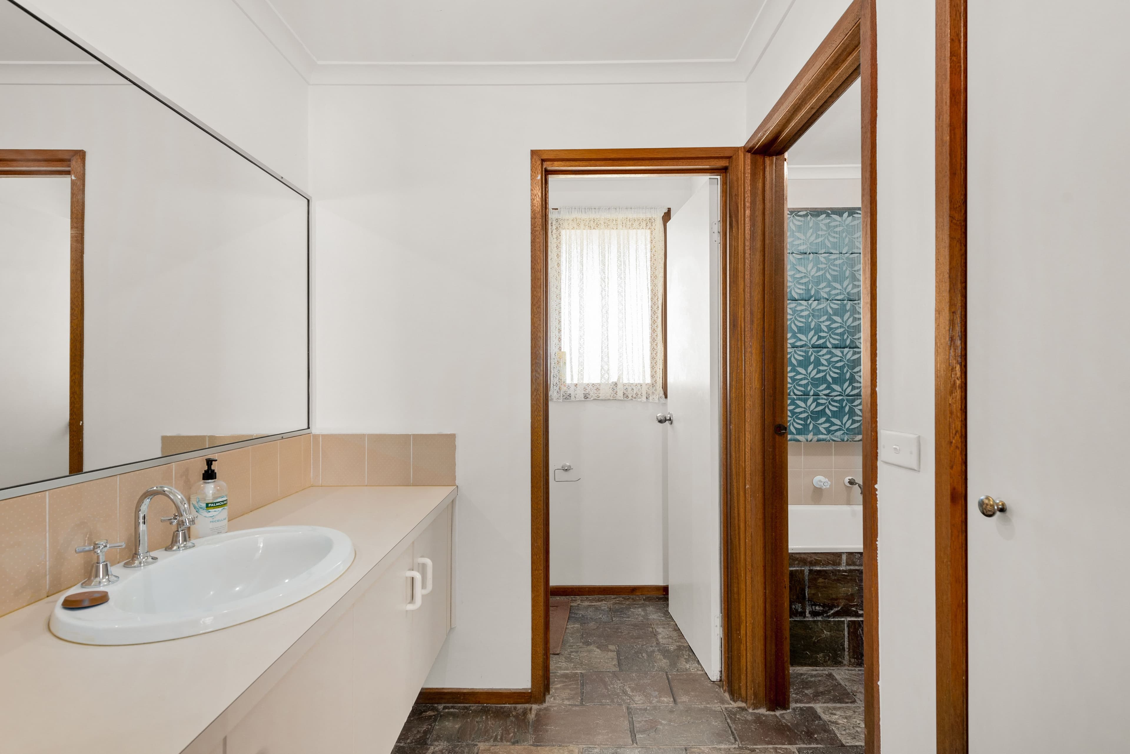 1 Beaumont Court, Pakenham VIC 3810, Pakenham - Thumbnail 4