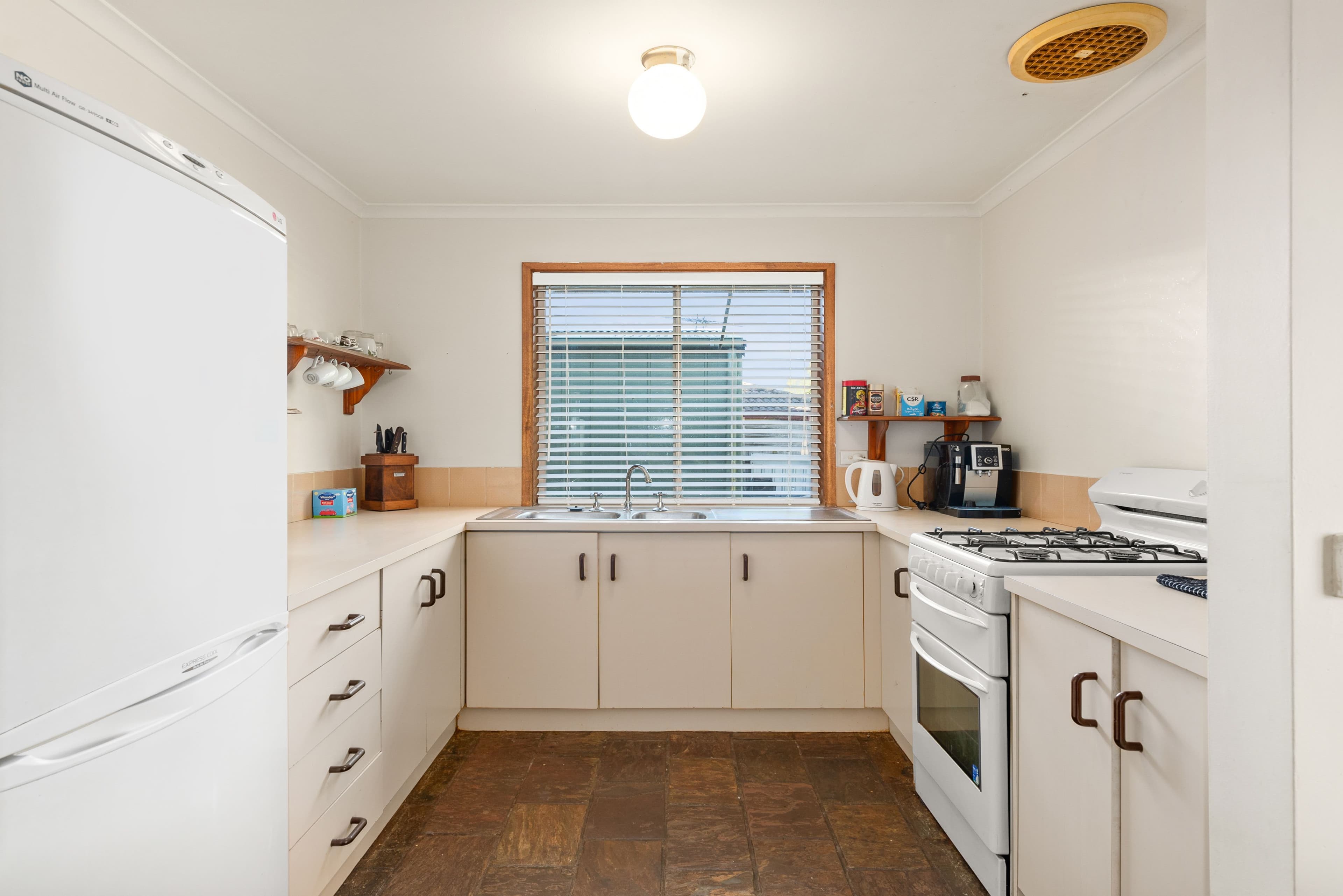 1 Beaumont Court, Pakenham VIC 3810, Pakenham - Thumbnail 7