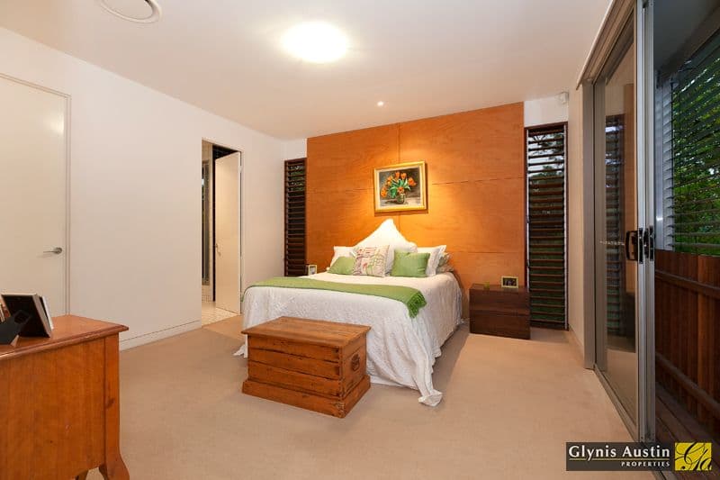 9 Rosewood Street, BARDON QLD 4065, Bardon - Thumbnail 8