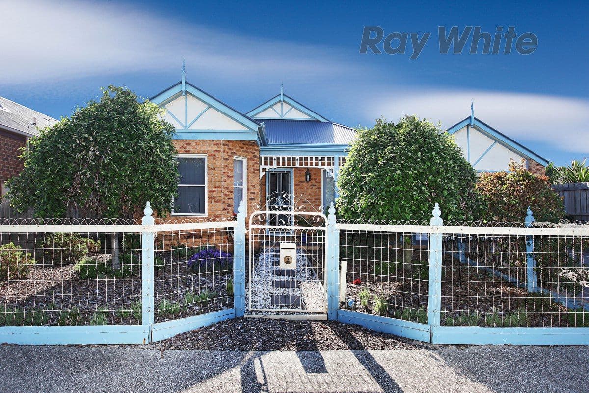 111 Foxwood Drive, Point Cook VIC 3030, Point Cook - Thumbnail 2