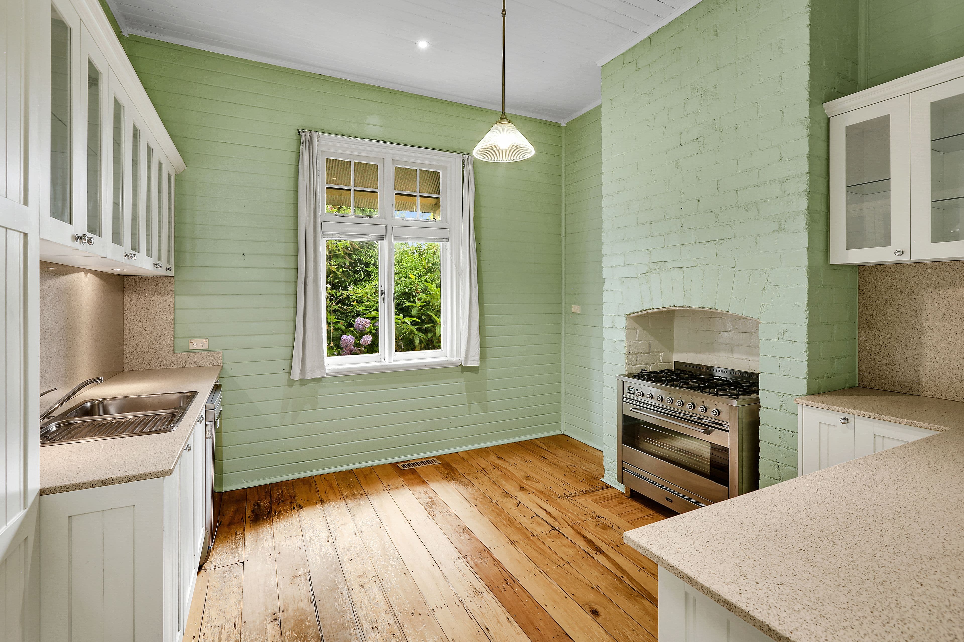 69 Hat Hill Road, Blackheath NSW 2785, Blackheath - Thumbnail 4