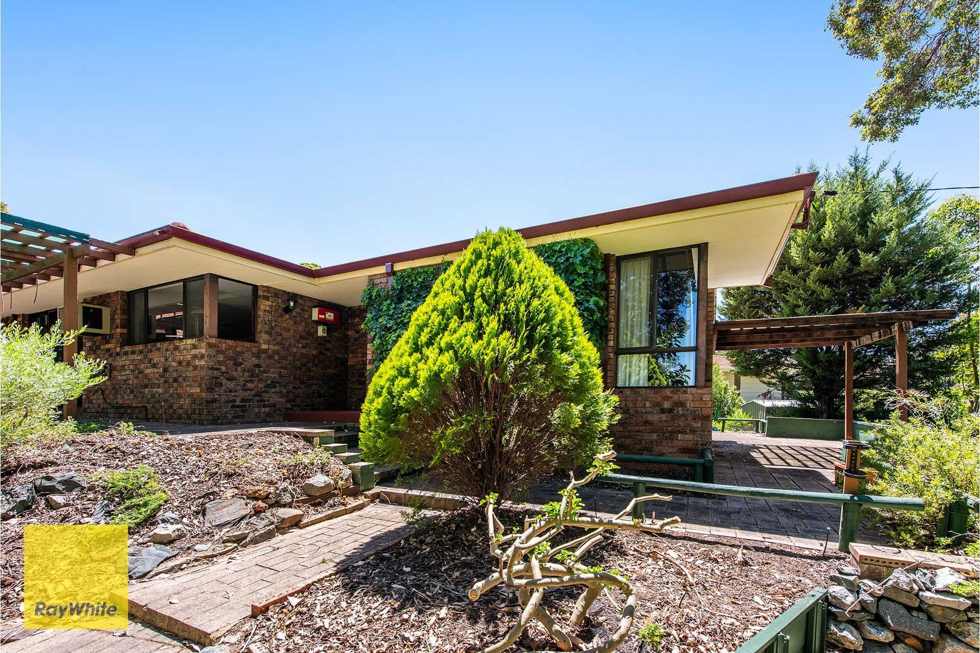6 Pettit Place, Lesmurdie WA 6076, Lesmurdie - Thumbnail 2