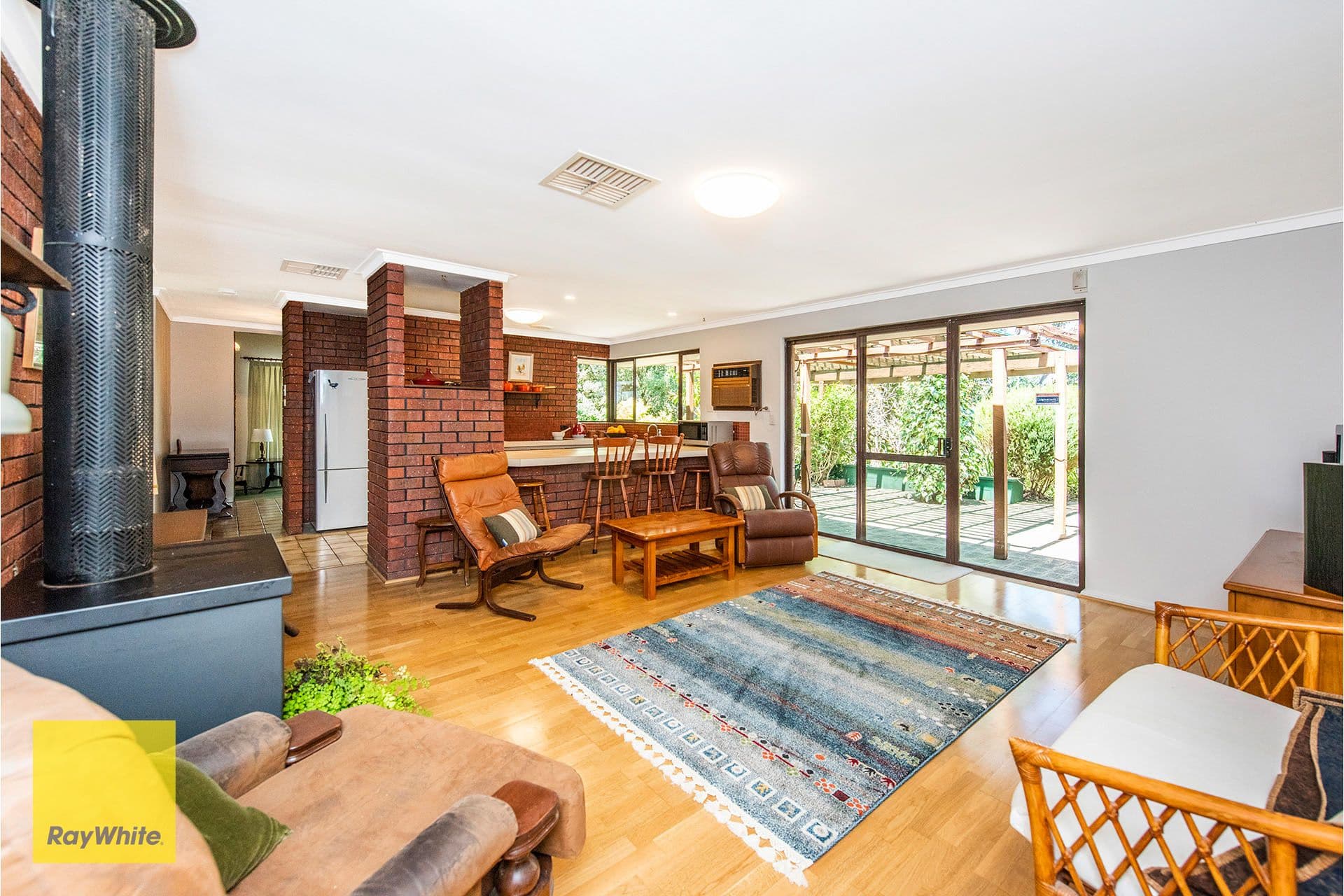 6 Pettit Place, Lesmurdie WA 6076, Lesmurdie - Thumbnail 7