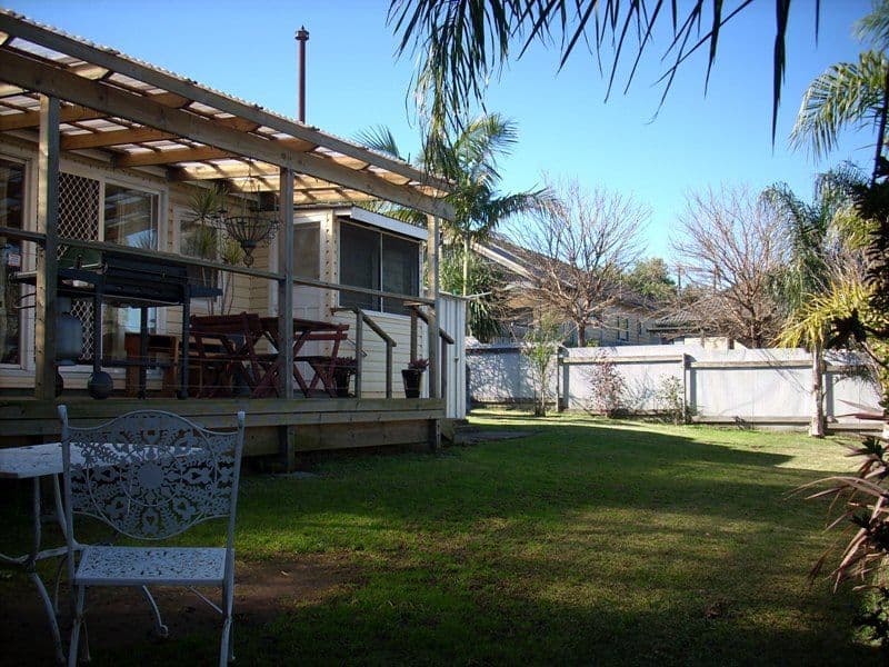 7 Grasmere Street, MOUNT SAINT THOMAS NSW 2500, Mount Saint Thomas - Thumbnail 4