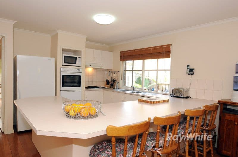 27 Watersedge Close, KNOXFIELD VIC 3180, Knoxfield - Thumbnail 6