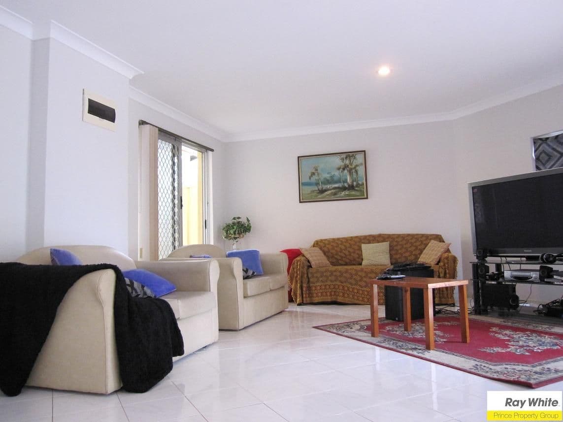 13 Brockmill Avenue, BEECHBORO WA 6063, Beechboro - Thumbnail 2