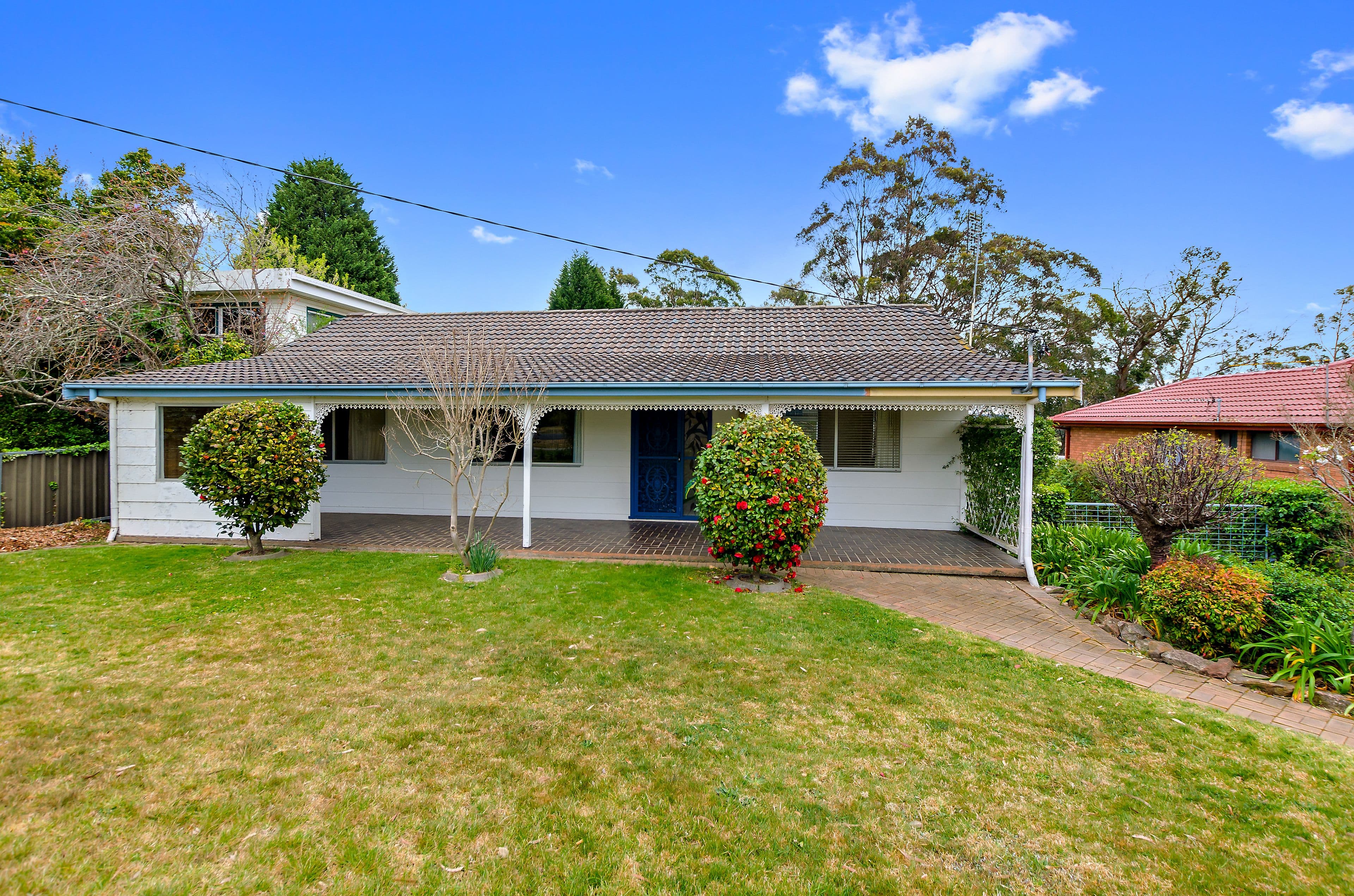 7/4 Macklin Street, Hyde Park - Image 1