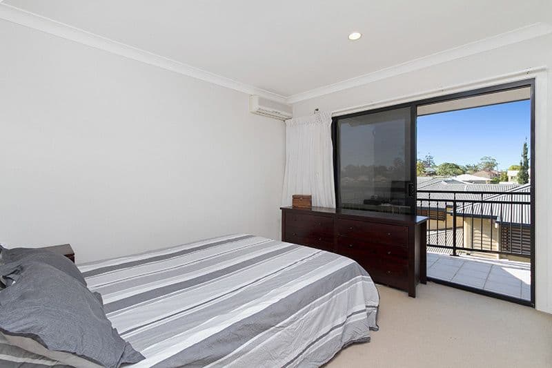12 Simon Street, Yeronga QLD 4104, Yeronga - Thumbnail 5