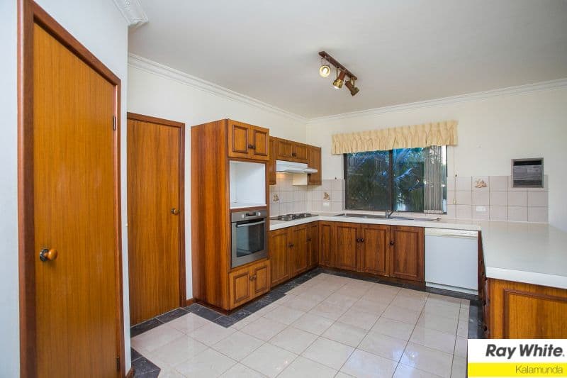  42 Lovett Drive, Forrestfield WA 6058, Forrestfield - Thumbnail 6