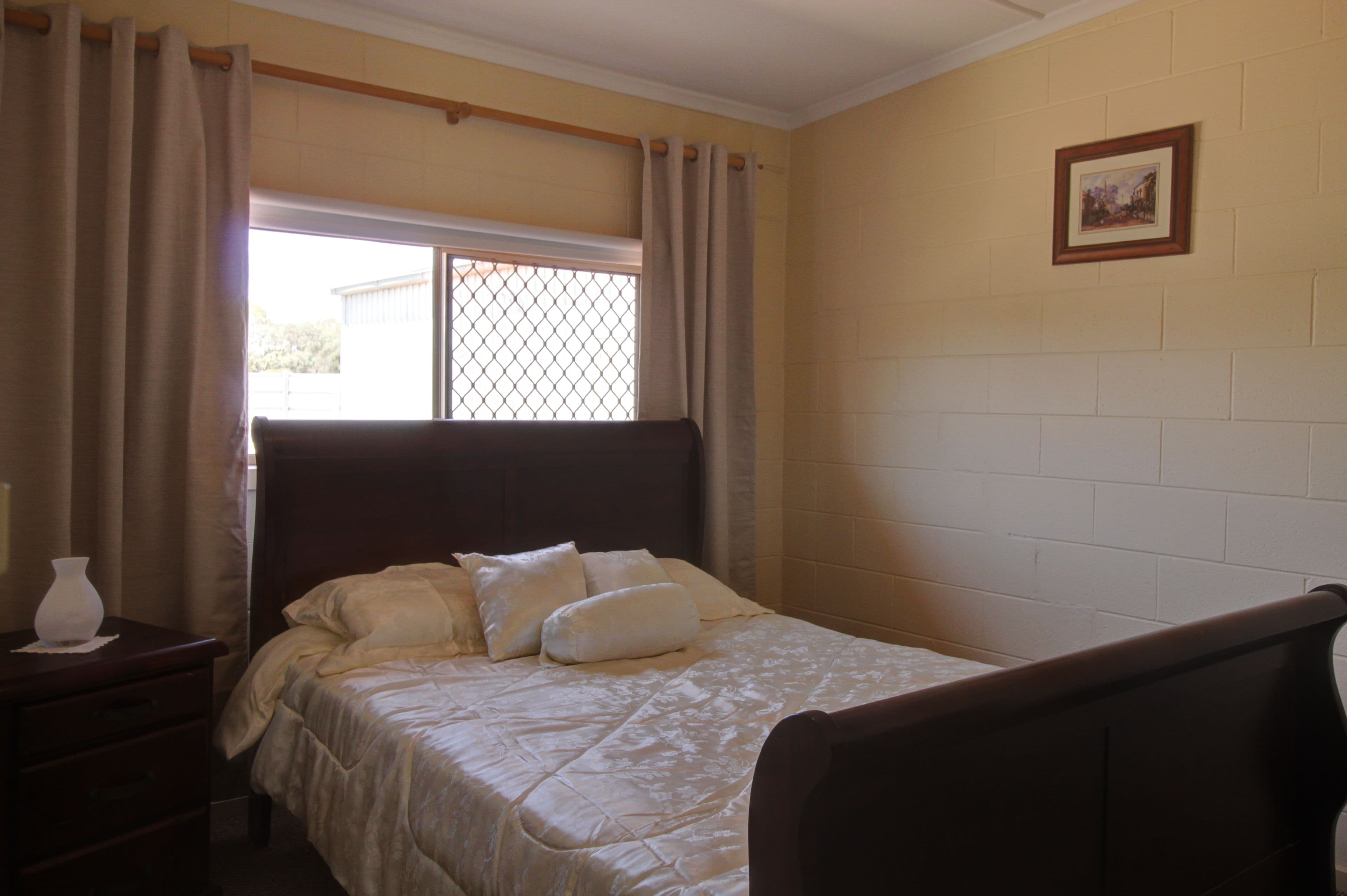32 Queen Elizabeth Drive, Barmera SA 5345, Barmera - Thumbnail 6