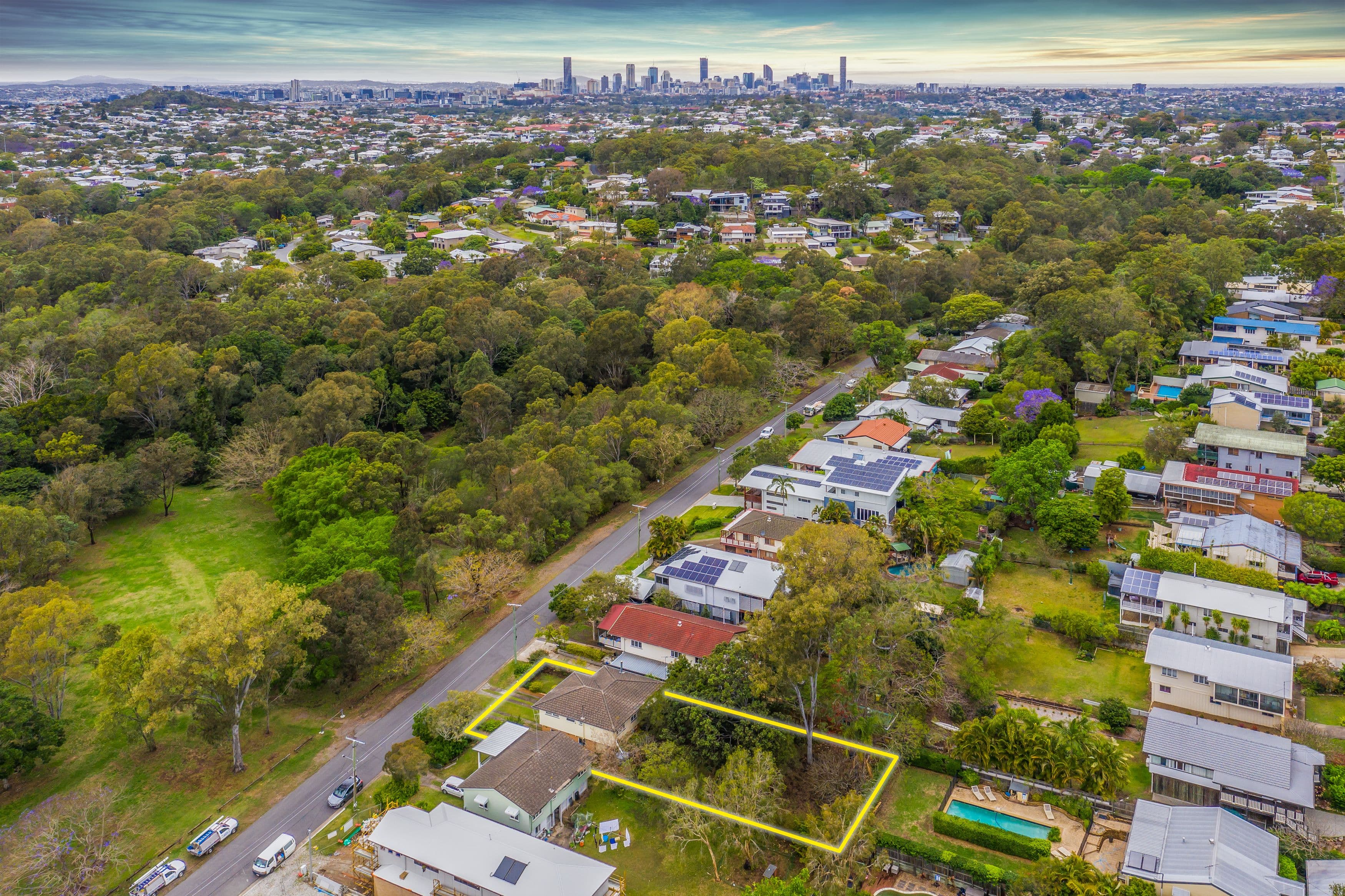 23 Broadway, Caroline Springs - Thumbnail 2
