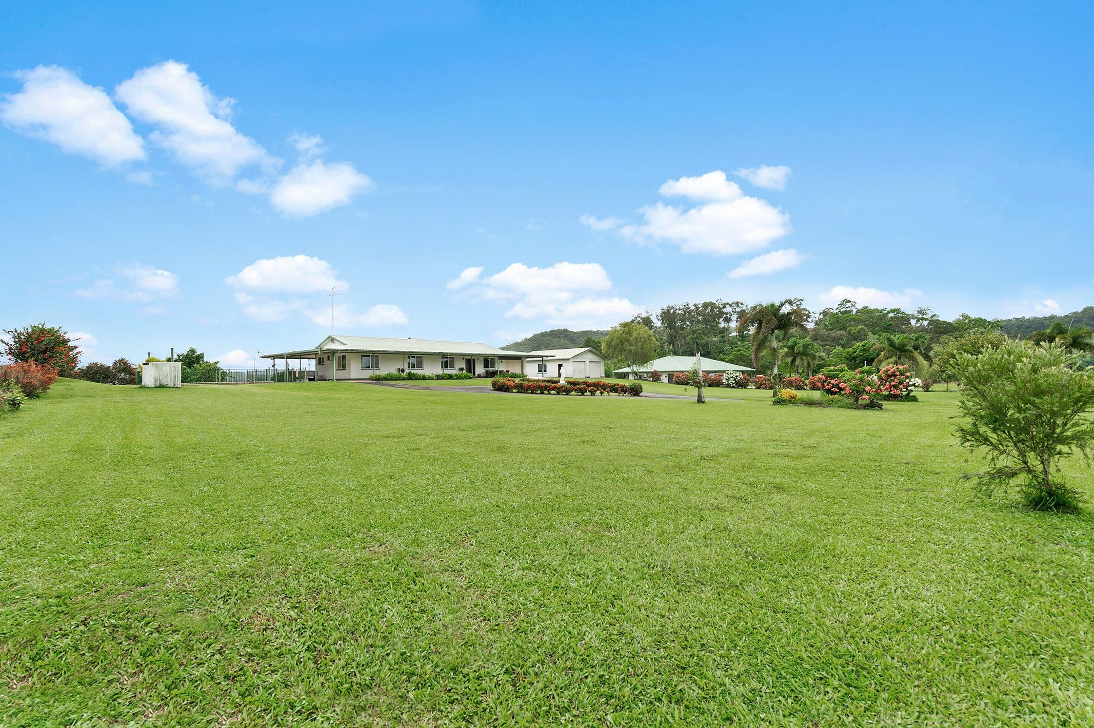 10 Whiteley Road, Miallo QLD 4873, Miallo - Thumbnail 2