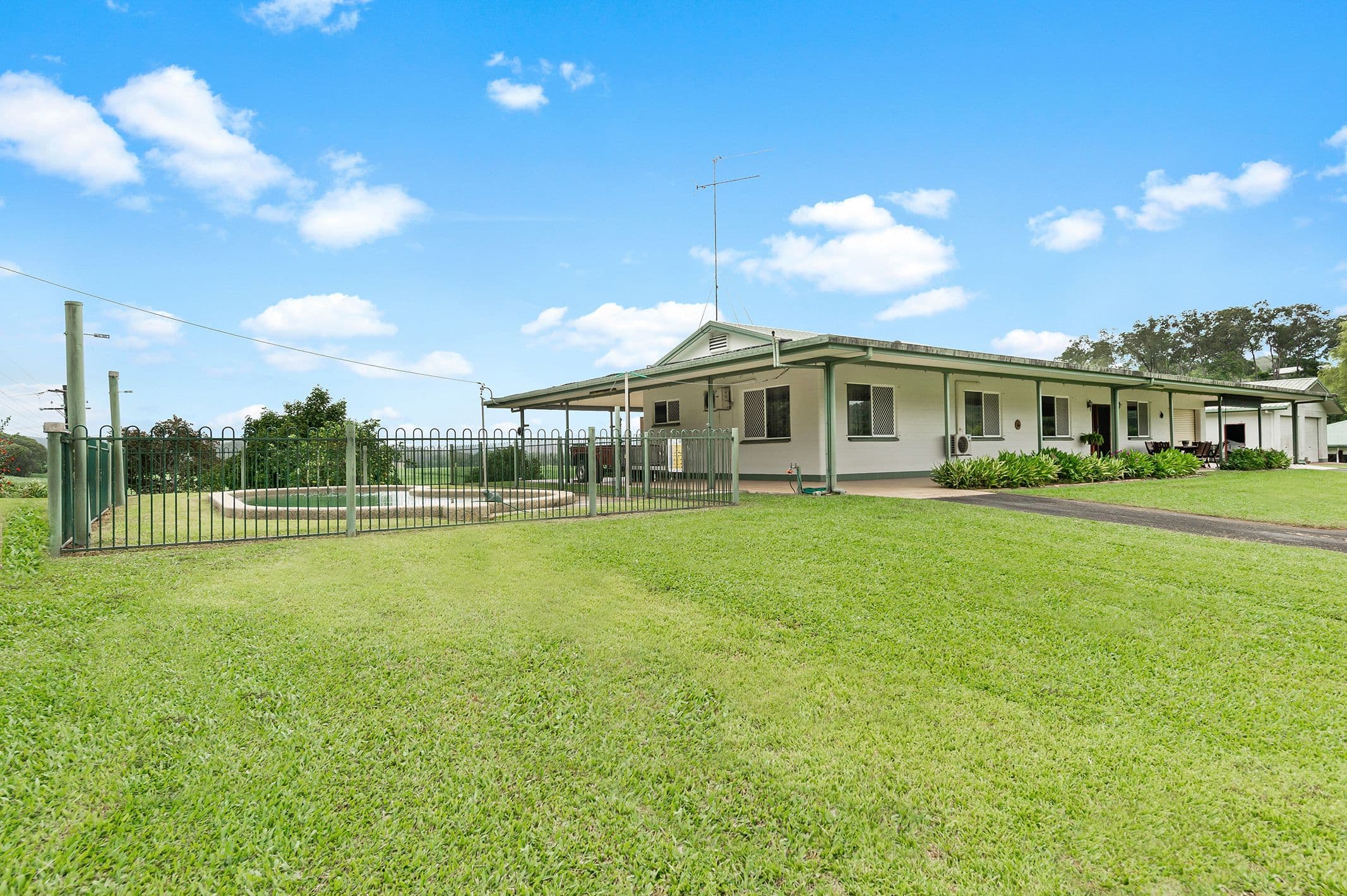 10 Whiteley Road, Miallo QLD 4873, Miallo - Thumbnail 4