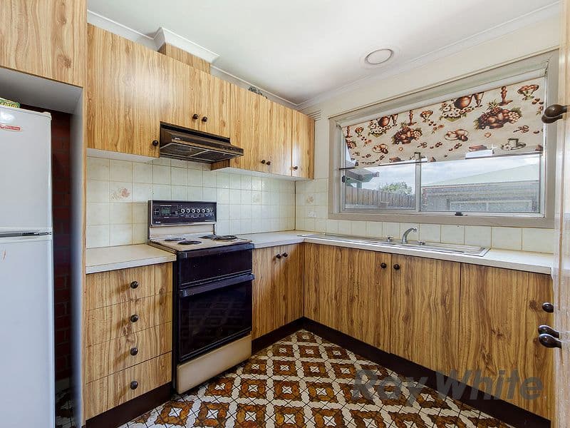 12 Station Avenue, St Albans VIC 3021, St Albans - Thumbnail 3