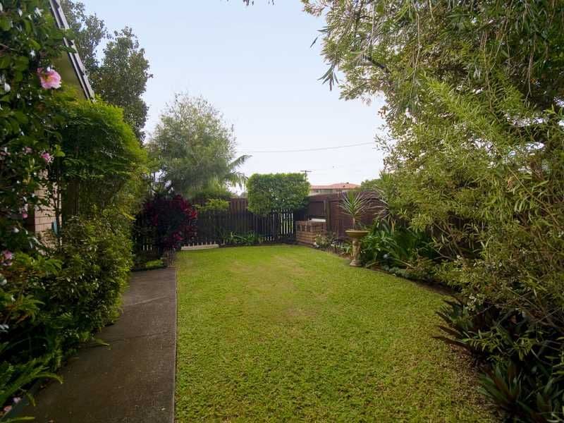10 Leyte Avenue, PALM BEACH QLD 4221, Palm Beach - Thumbnail 4