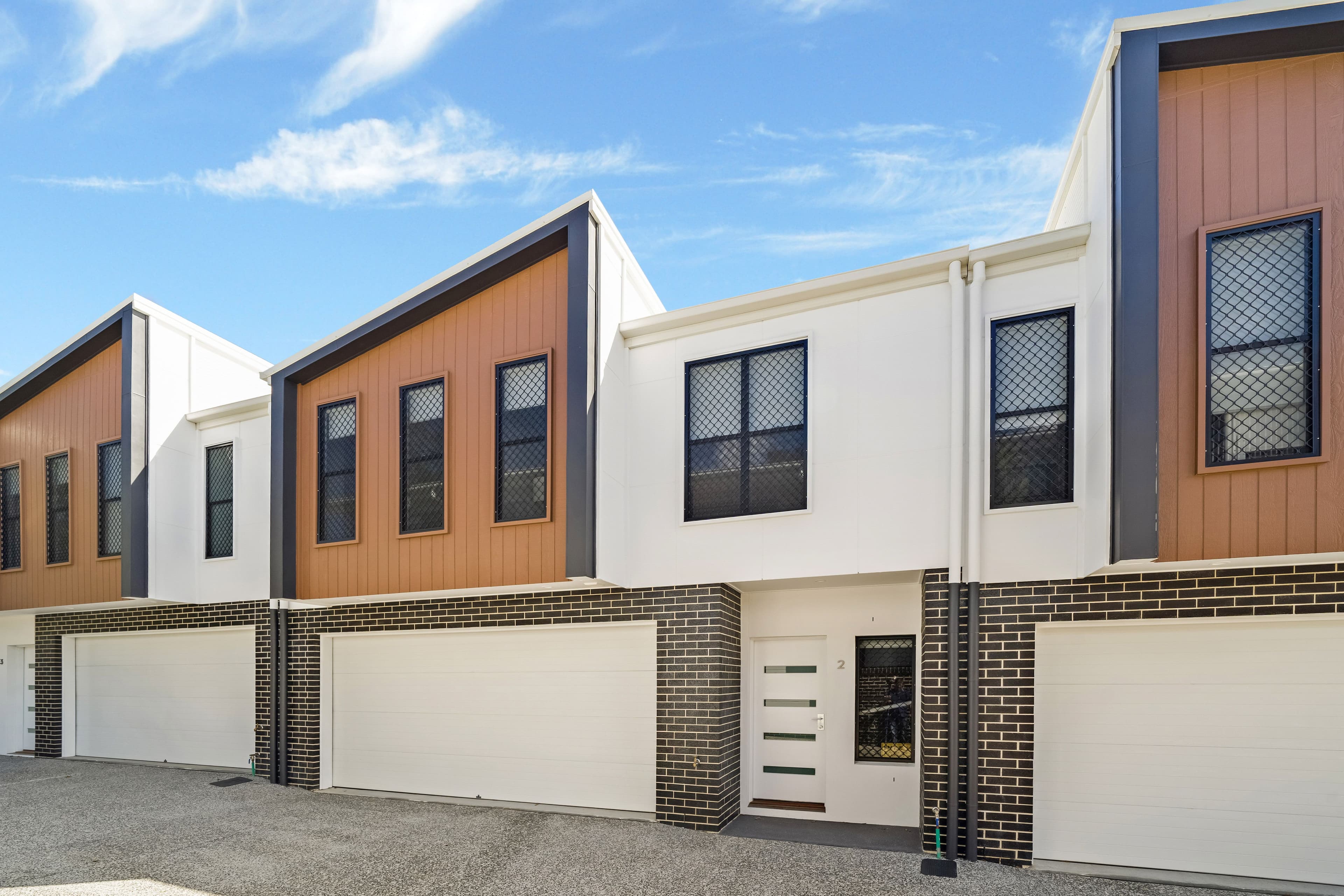 12 Boronia Avenue, Daisy Hill QLD 4127, Daisy Hill - Thumbnail 2
