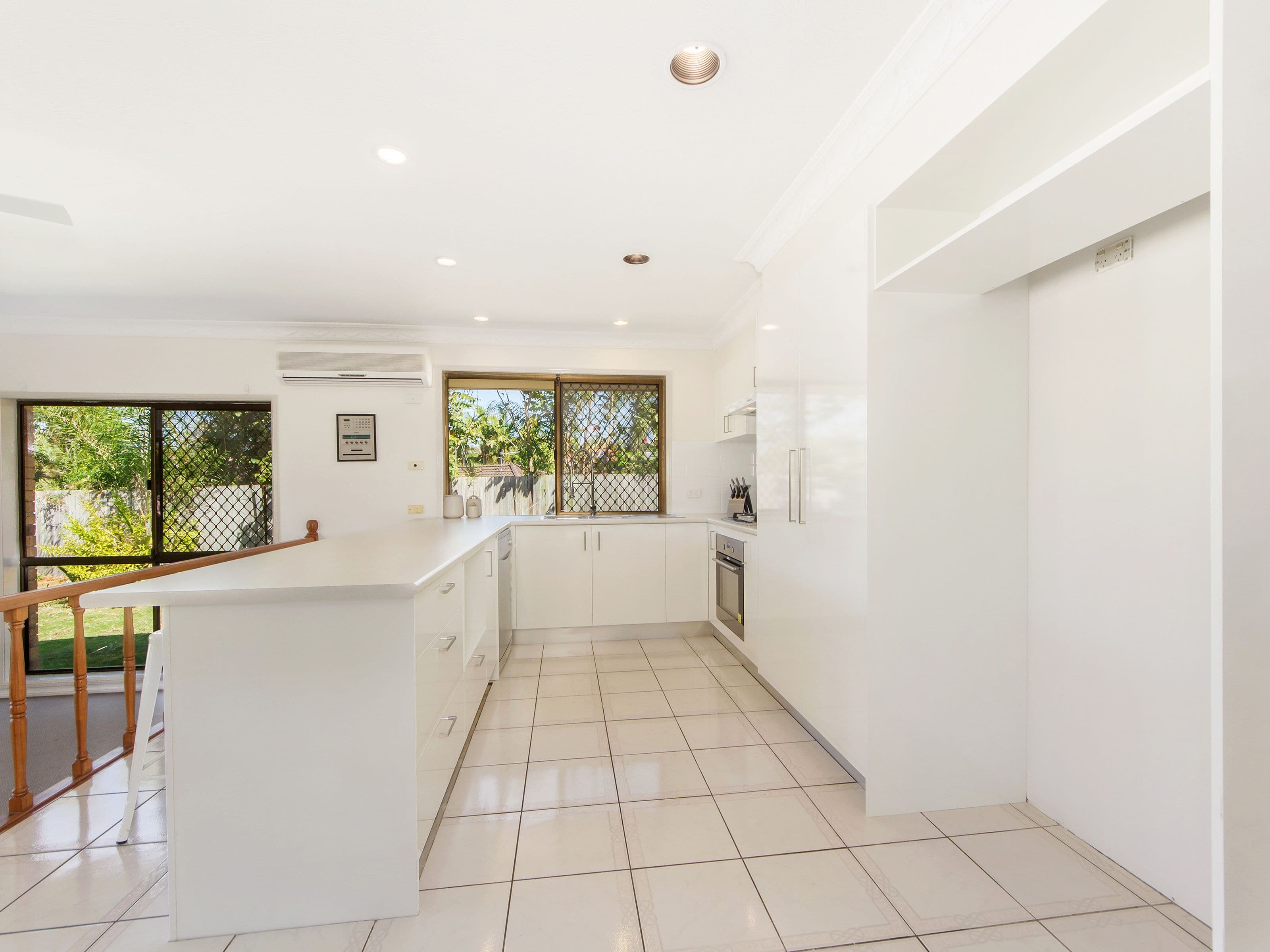 7 Farro Court, Carrara QLD 4211, Carrara - Thumbnail 5
