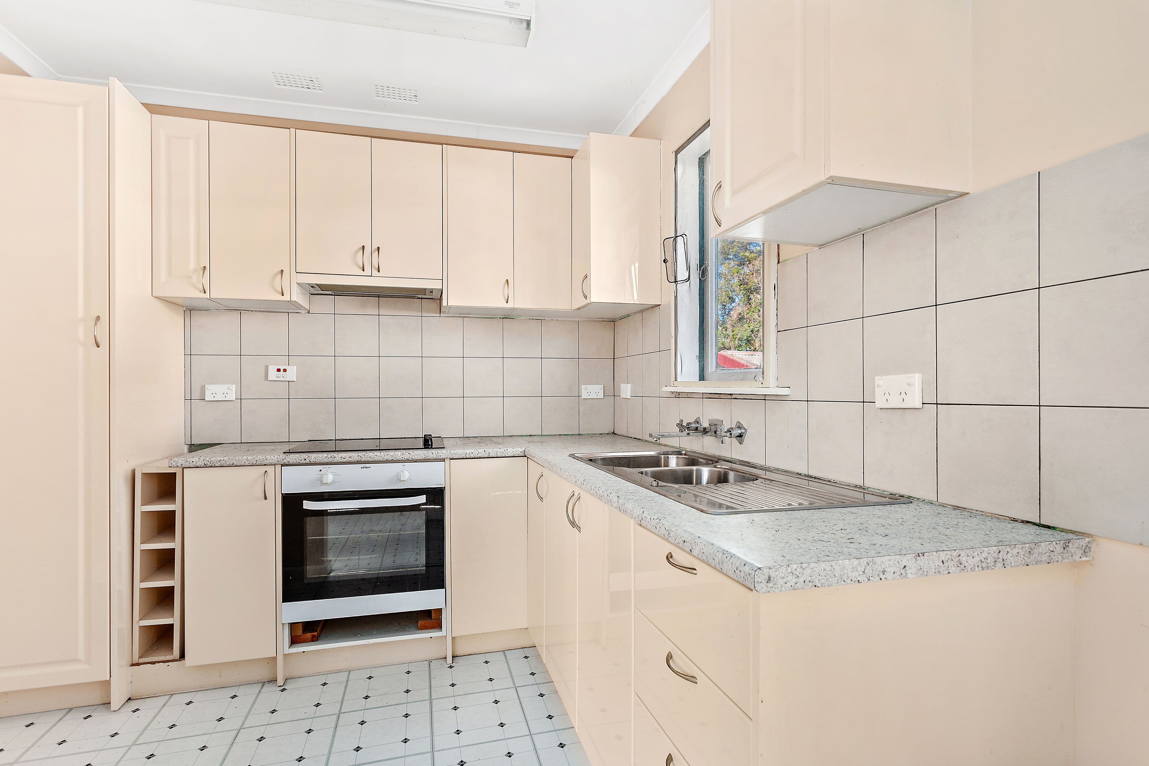 15 Morgan Avenue, Mount Warrigal - Thumbnail 2