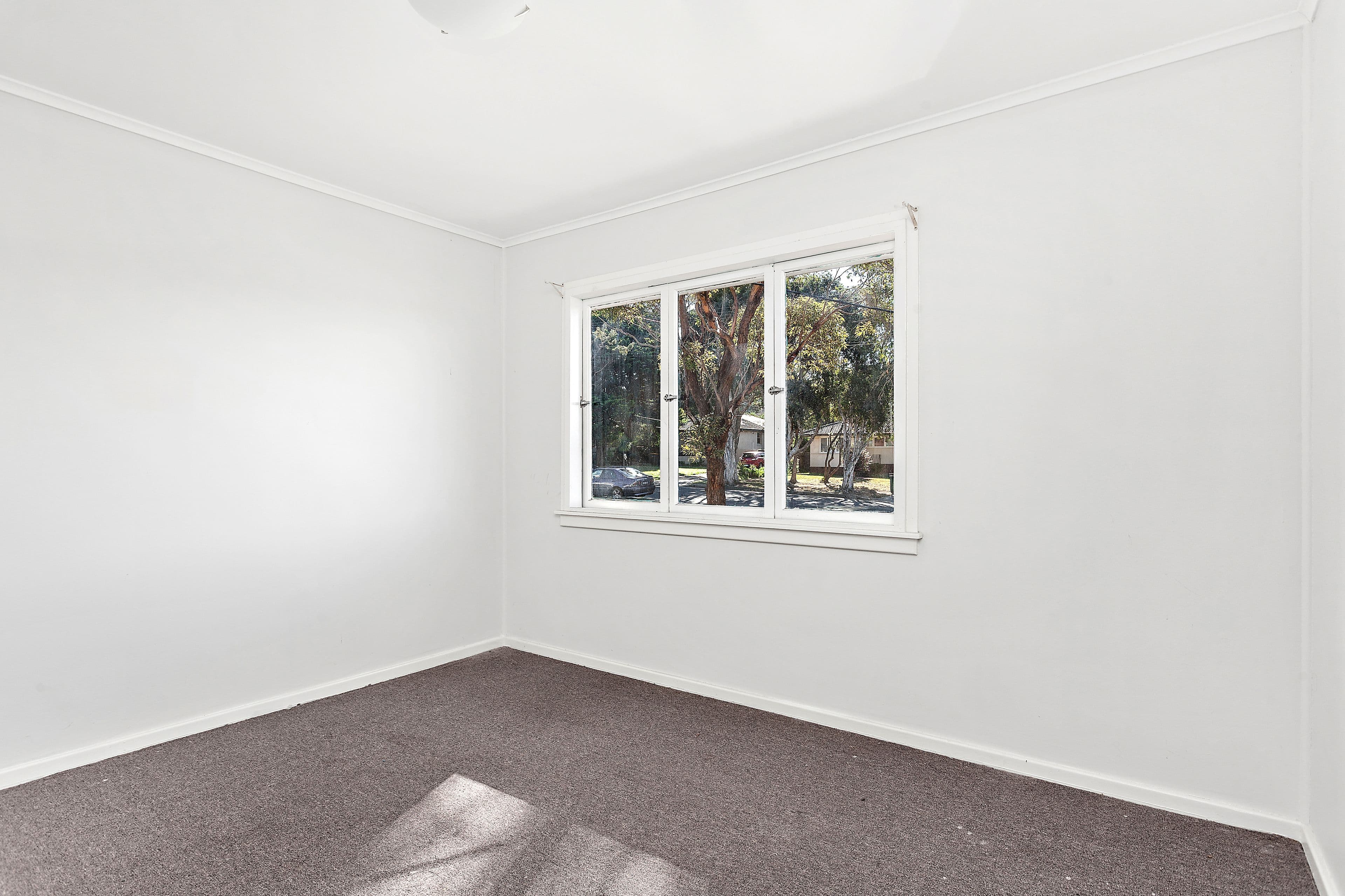15 Morgan Avenue, Mount Warrigal - Thumbnail 4