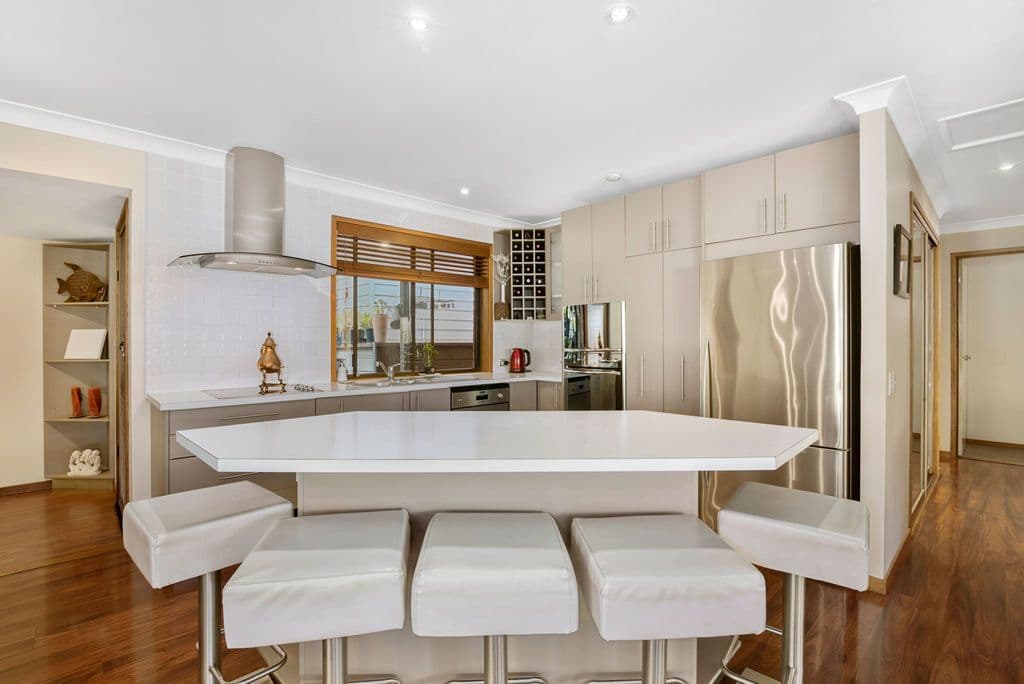 26 Lucania Street, Currumbin Waters QLD 4223, Currumbin Waters - Thumbnail 2