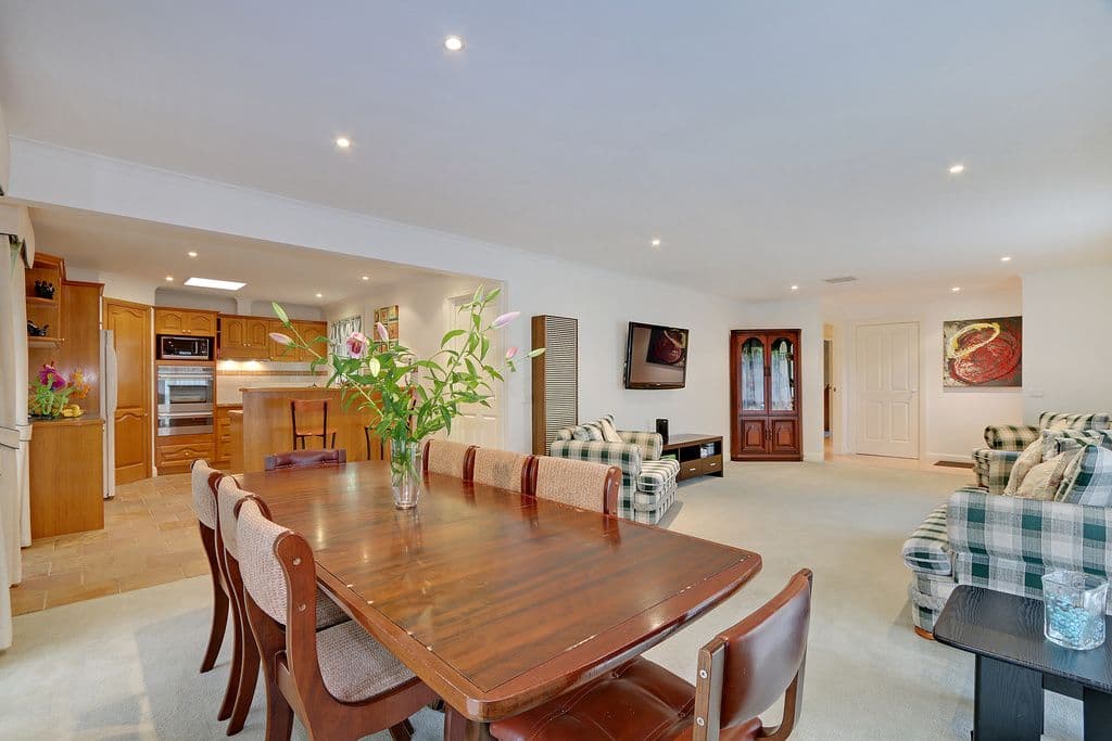28 Churchill Drive, MOOROOLBARK VIC 3138, Mooroolbark - Thumbnail 4