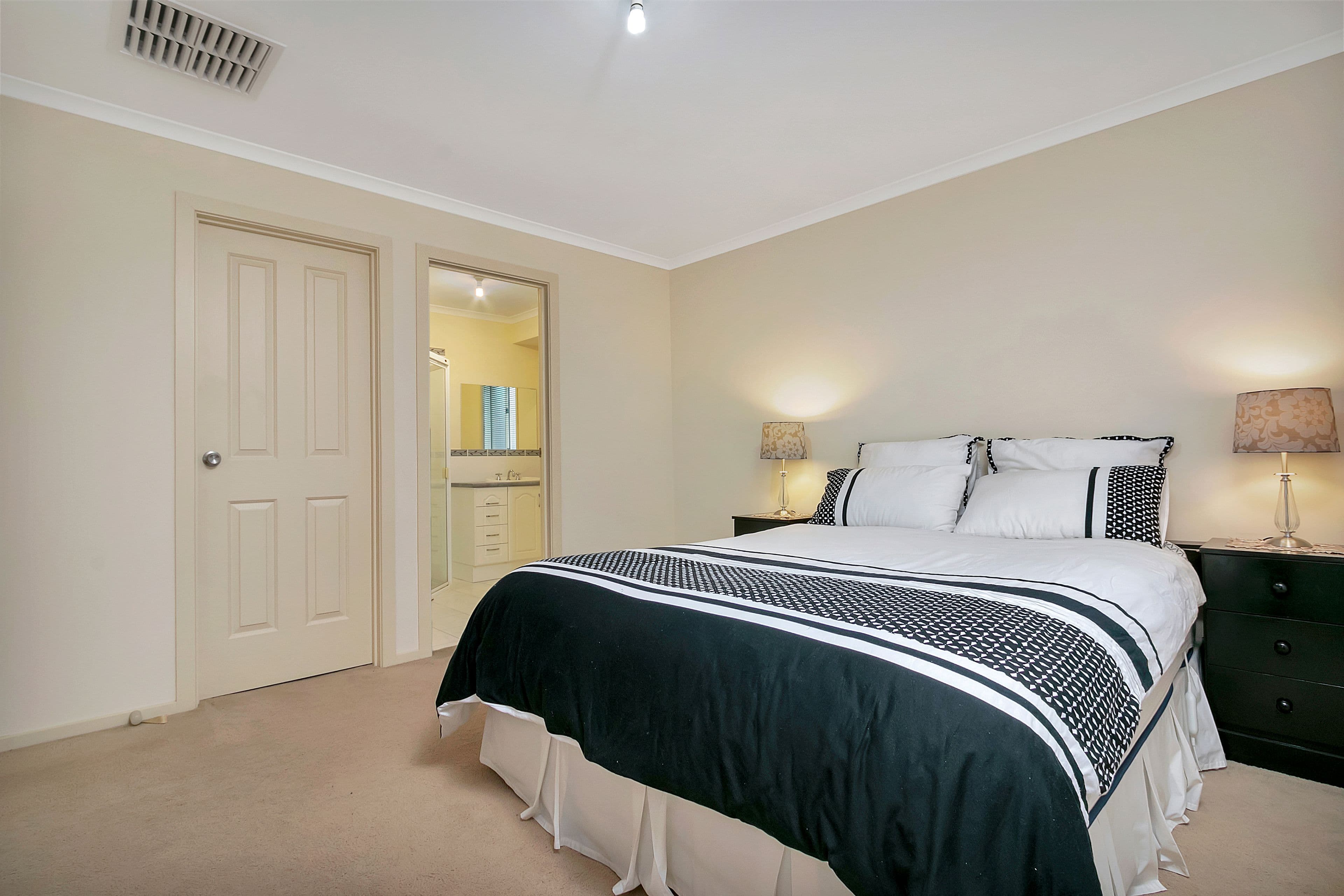 36 Chelmsford Street, Craigmore SA 5114, Craigmore - Thumbnail 4