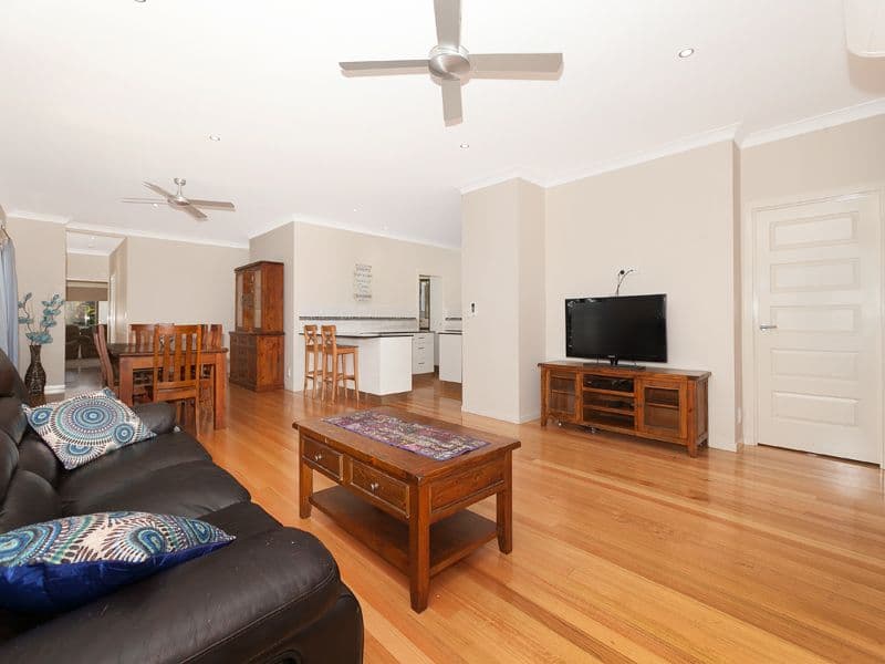 23 Laguna Crescent, Springfield Lakes QLD 4300, Springfield Lakes - Thumbnail 3