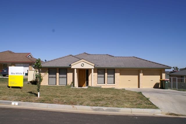 5  Maroney Close, ORANGE NSW 2800, Orange - Image 1