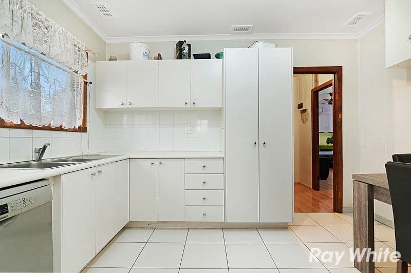 62 McFees Road, DANDENONG NORTH VIC 3175, Dandenong North - Thumbnail 4
