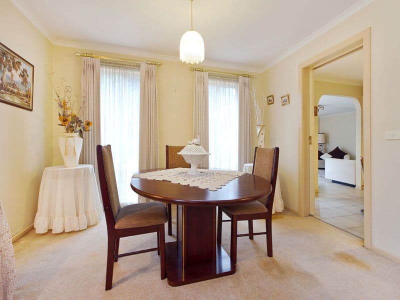 38 Vella Court, SPRINGVALE SOUTH VIC 3172, Springvale South - Thumbnail 3