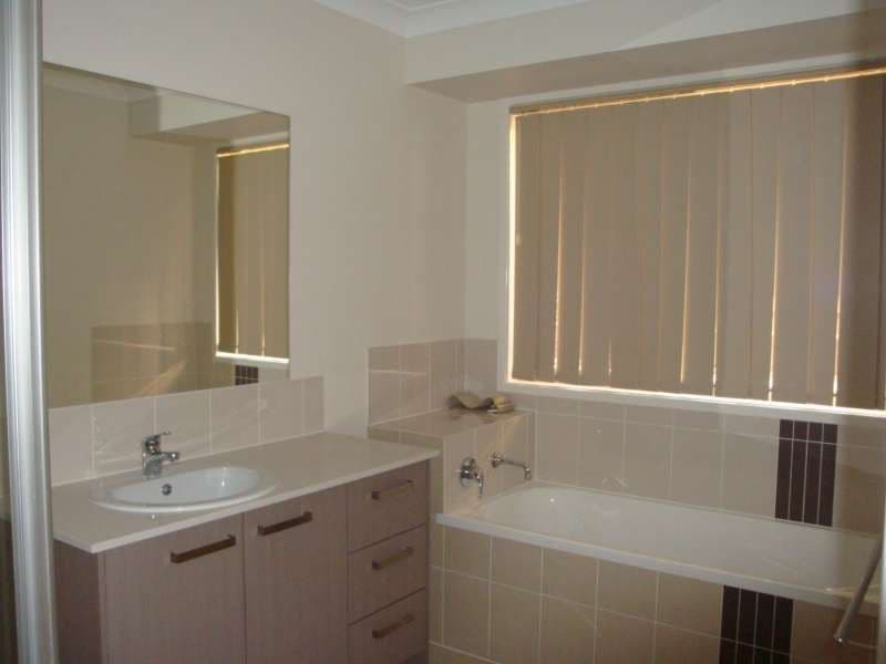 11 Diane Parade, Kallangur QLD 4503, Kallangur - Thumbnail 3