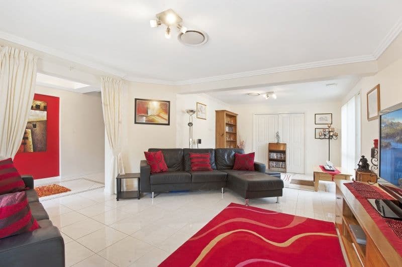 11 Figtree Bay Drive, KINCUMBER NSW 2251, Kincumber - Thumbnail 2